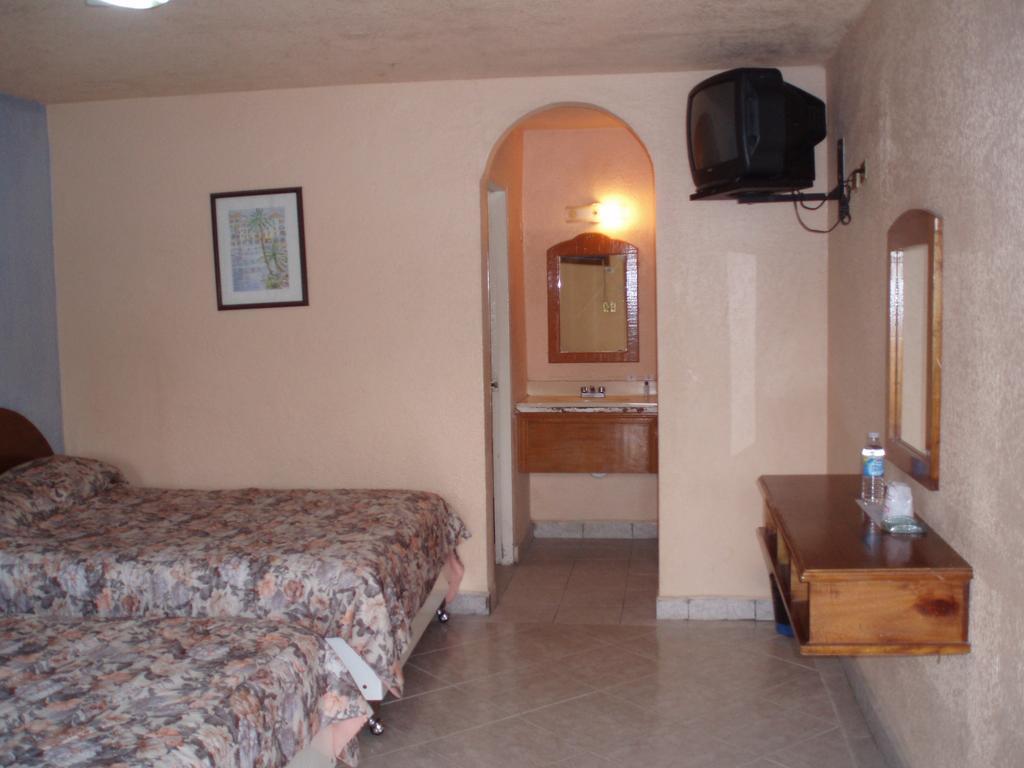 Hotel De Mexico Matamoros  Pokój zdjęcie