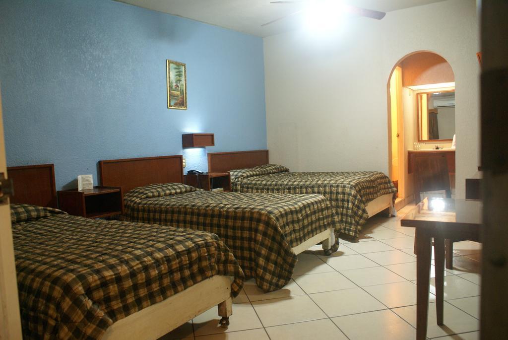 Hotel De Mexico Matamoros  Pokój zdjęcie