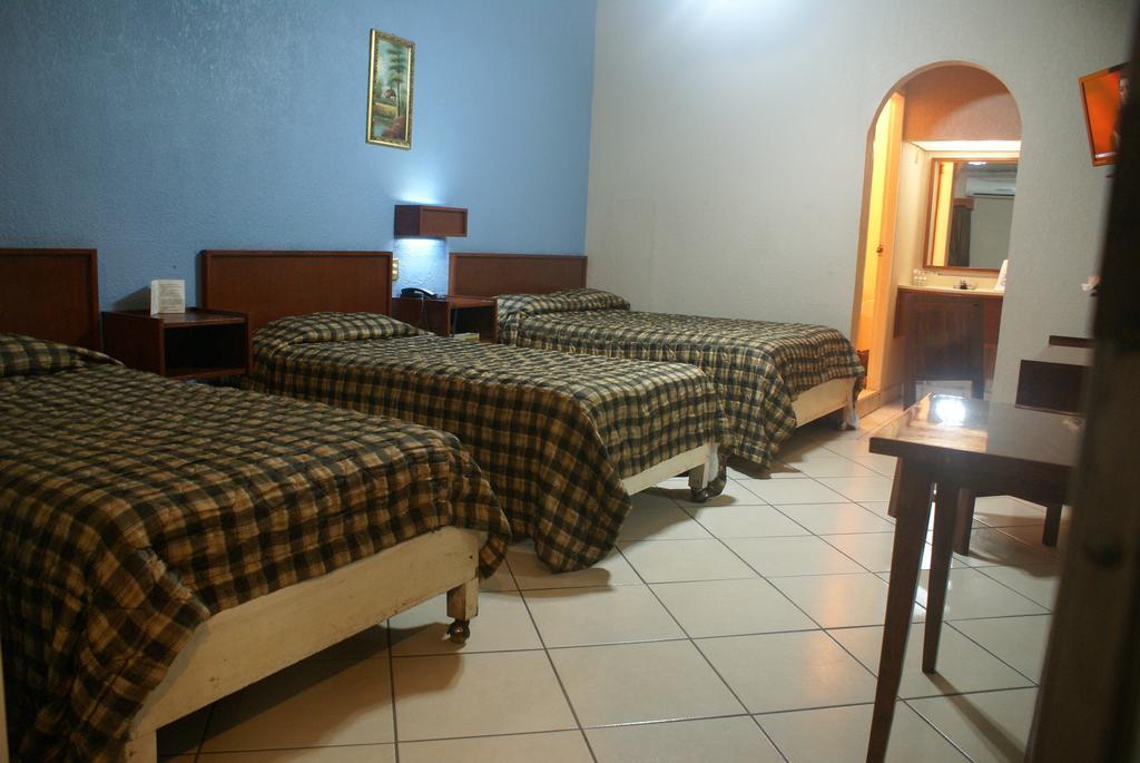Hotel De Mexico Matamoros  Pokój zdjęcie